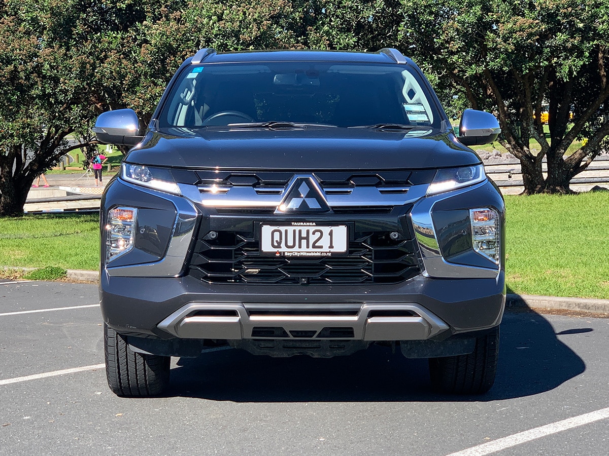 2024 Mitsubishi Pajero Sport VRX 4WD 7 Seater