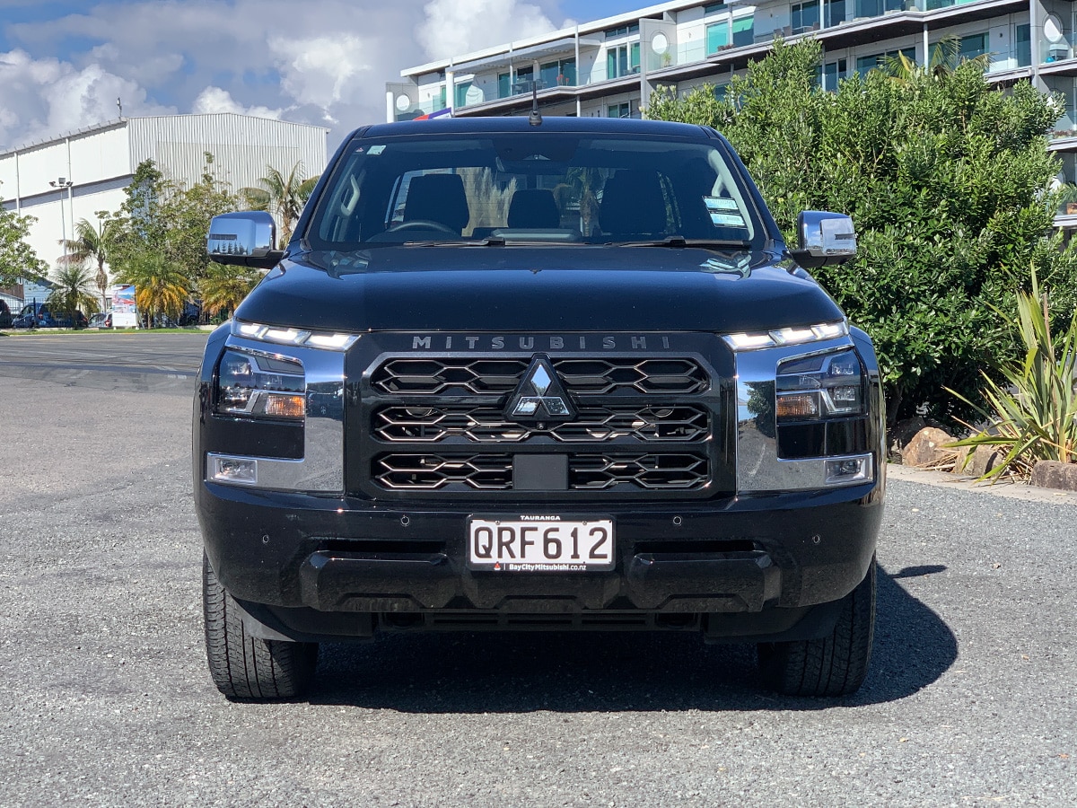2024 Mitsubishi Triton GLXR 2WD 2.4L Bi-Turbo Diesel 6 Speed Auto