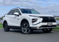 2025 Mitsubishi Eclipse Cross PHEV XLS 4WD Hybrid – Save $3603