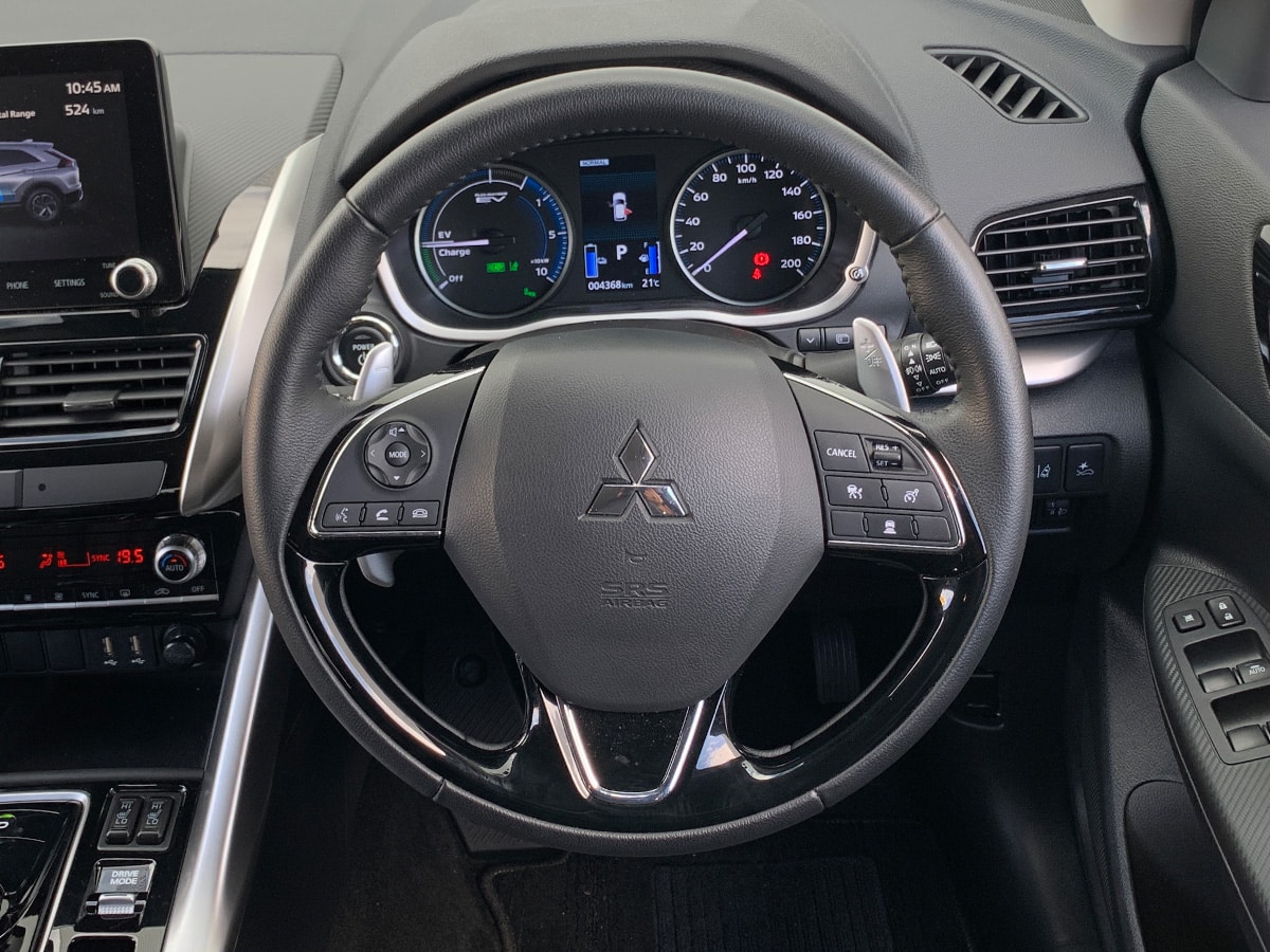 2025 Mitsubishi Eclipse Cross PHEV XLS 4WD Hybrid – Save $3603