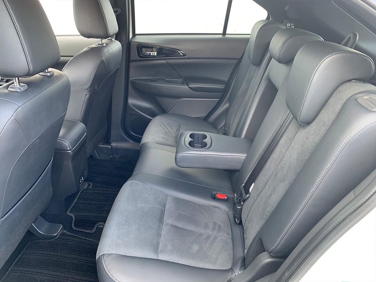 2025 Mitsubishi Eclipse Cross PHEV XLS 4WD Hybrid – Save $3603