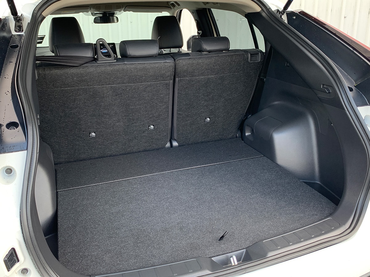 2025 Mitsubishi Eclipse Cross PHEV XLS 4WD Hybrid – Save $3603