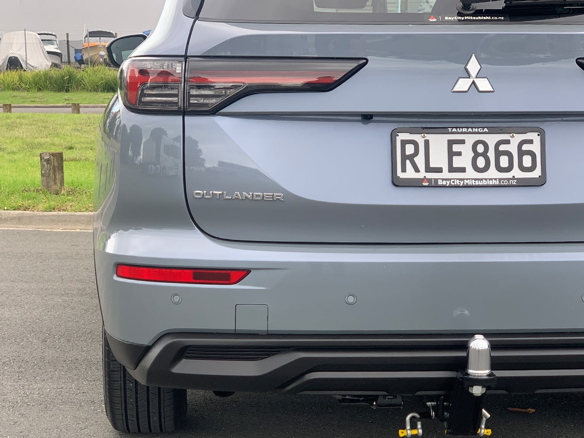 2025 Mitsubishi Outlander LS 2WD 2.5L Petrol Auto