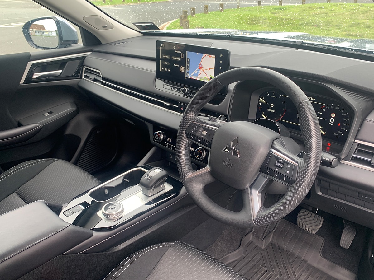 2025 Mitsubishi Outlander LS 2WD 2.5L Petrol Auto