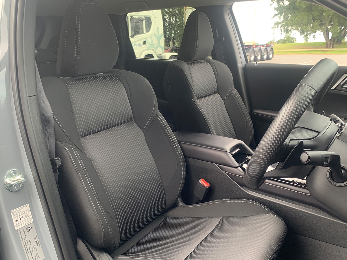 2025 Mitsubishi Outlander LS 2WD 2.5L Petrol Auto