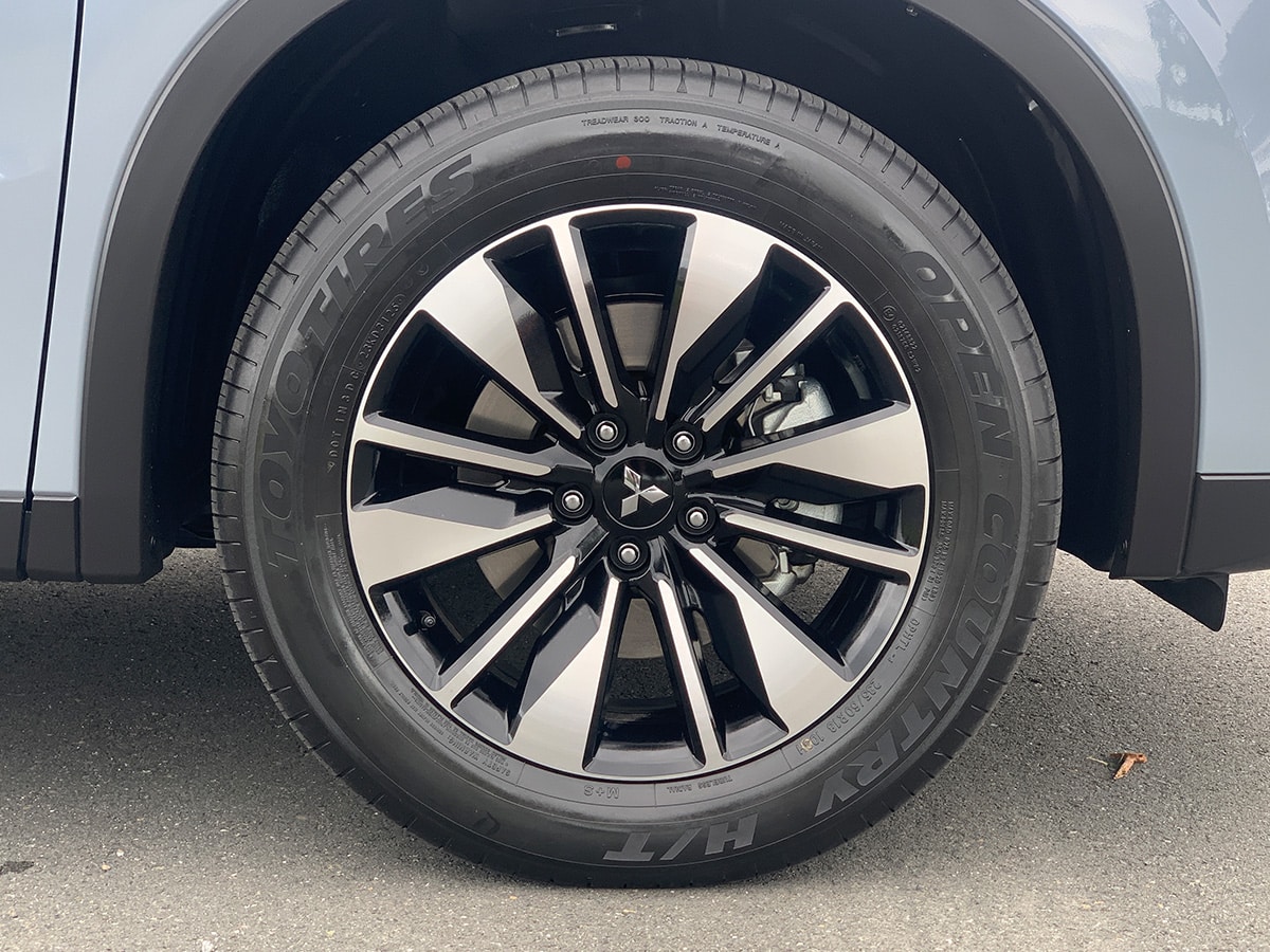 2025 Mitsubishi Outlander LS 2WD 2.5L Petrol Auto