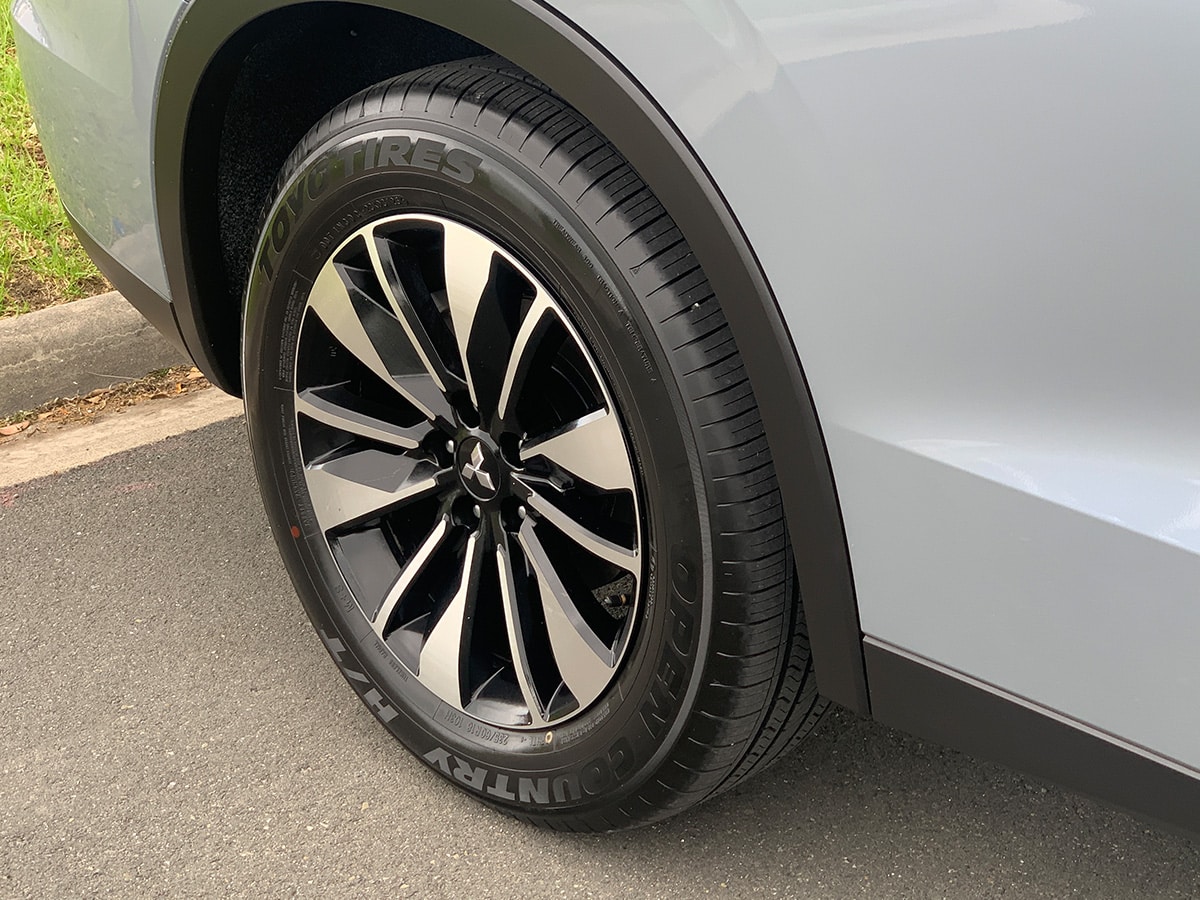 2025 Mitsubishi Outlander LS 2WD 2.5L Petrol Auto