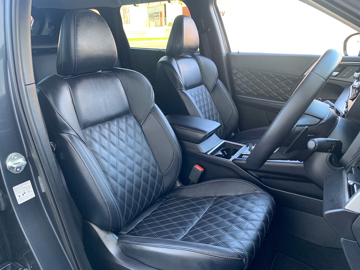 2025 Mitsubishi Outlander VRX 2.5L 4WD 7 Seater CVT Auto