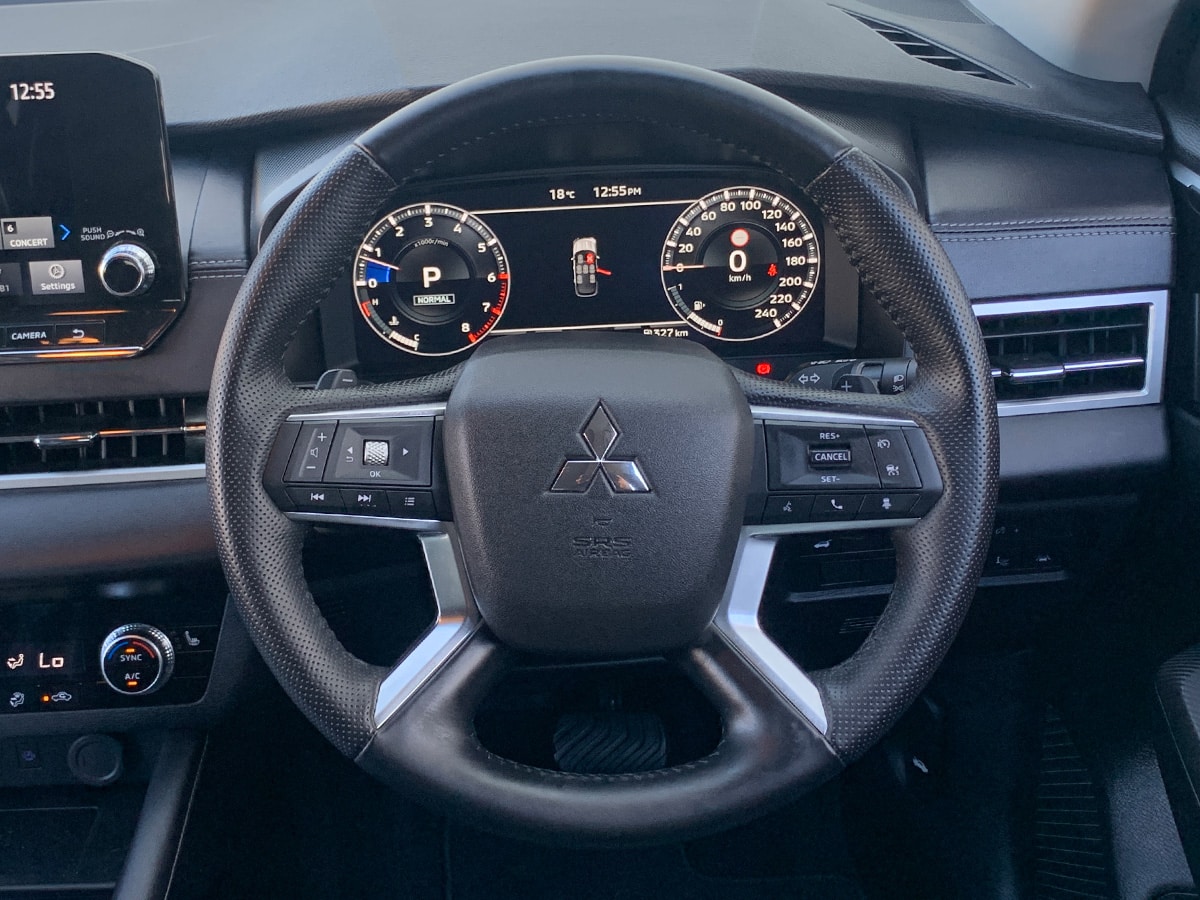 2025 Mitsubishi Outlander VRX 2.5L 4WD 7 Seater CVT Auto