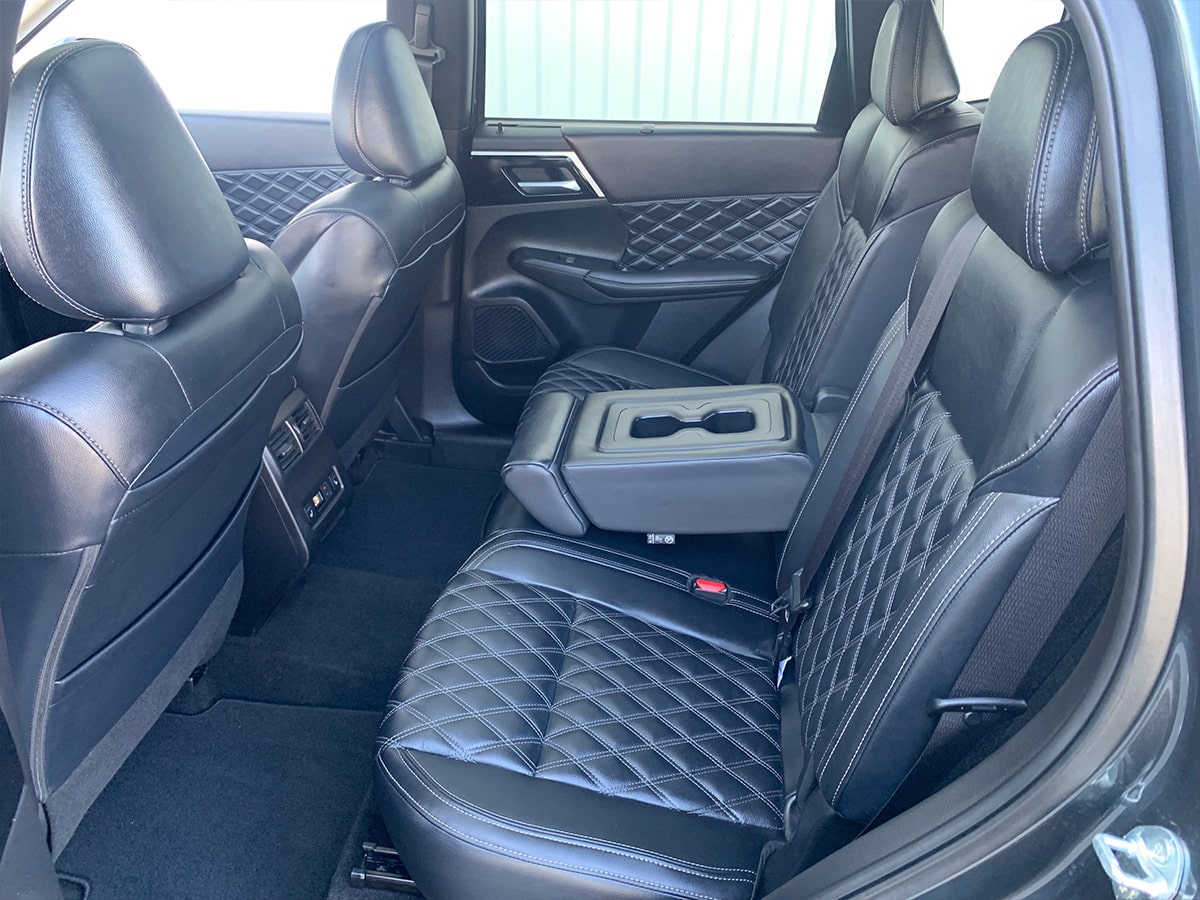 2025 Mitsubishi Outlander VRX 2.5L 4WD 7 Seater CVT Auto