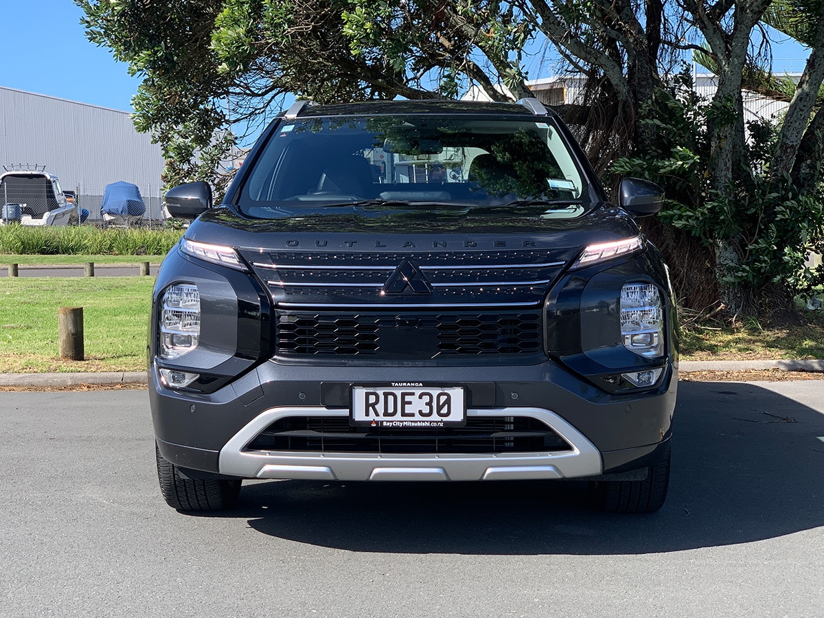 2025 Mitsubishi Outlander VRX 2.5L 4WD 7 Seater CVT Auto