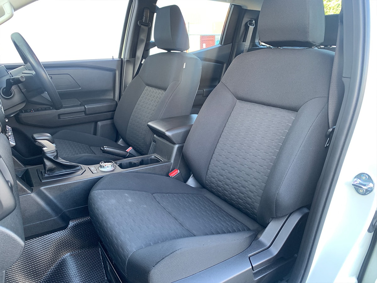2025 Mitsubishi Triton GLX Double Cab 4WD – Save $4202