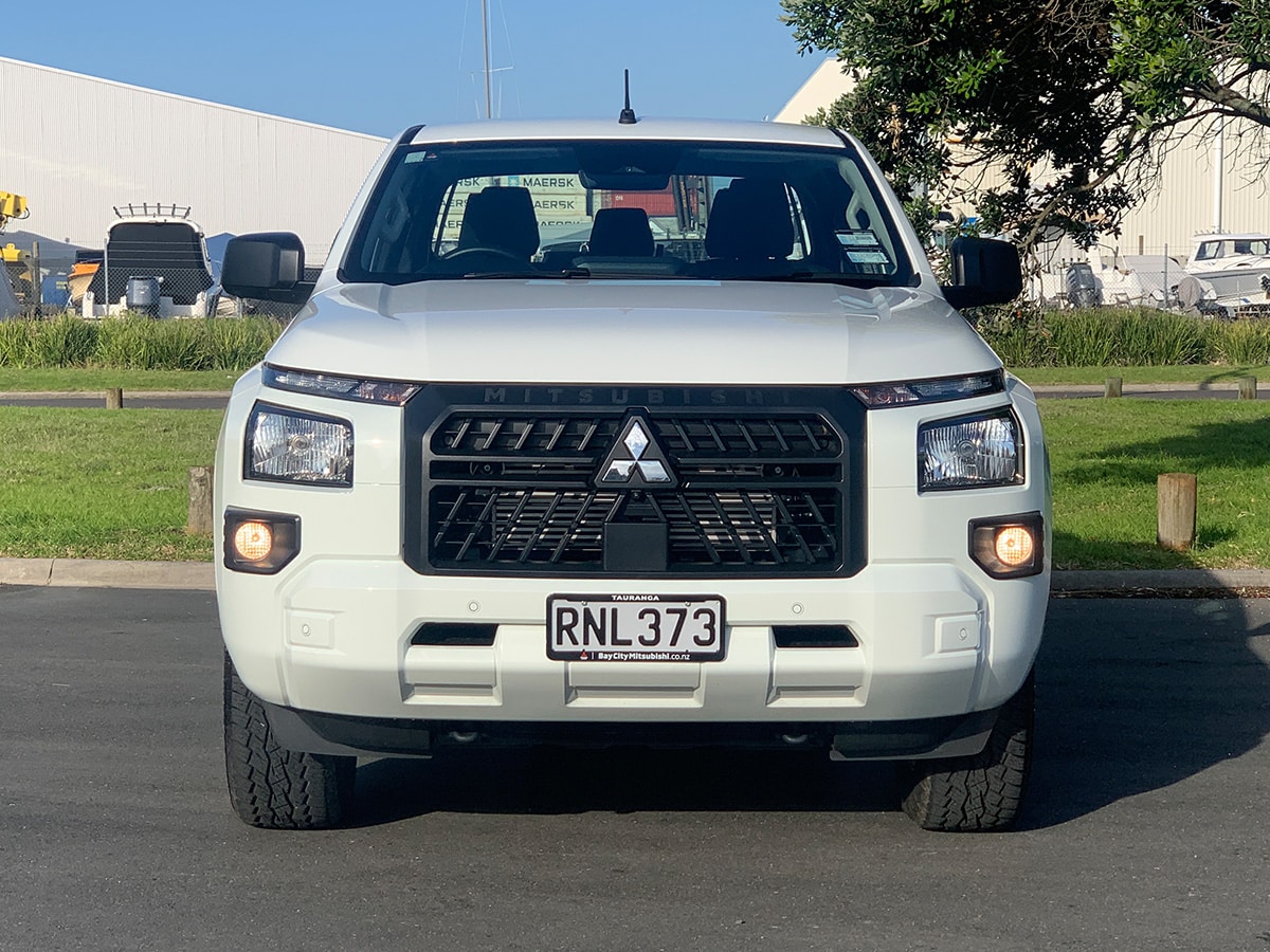 2025 Mitsubishi Triton GLX Double Cab 4WD – Save $4202