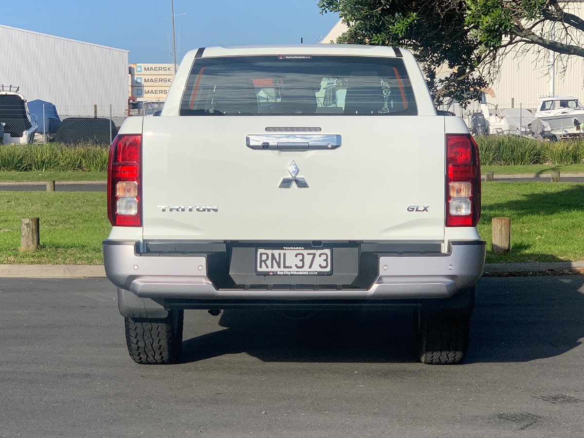 2025 Mitsubishi Triton GLX Double Cab 4WD – Save $4202
