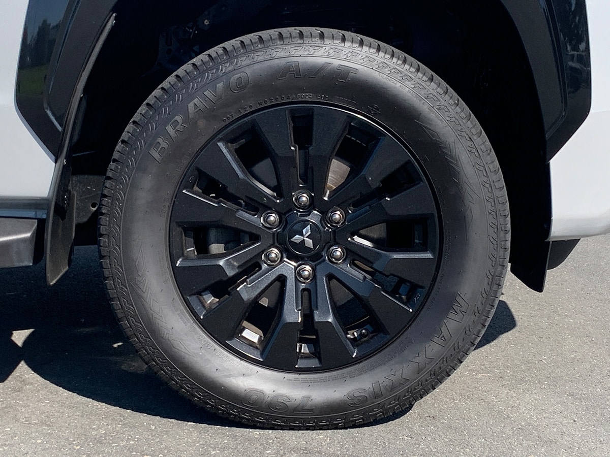 2025 Mitsubishi Triton VRX 4WD 2.4L Bi-Turbo Diesel 6 Speed Auto