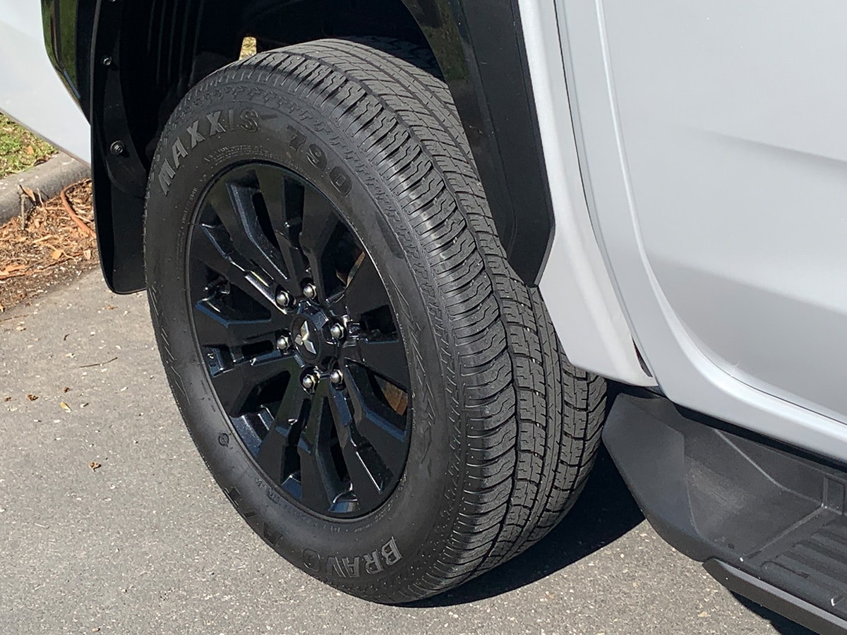 2025 Mitsubishi Triton VRX 4WD 2.4L Bi-Turbo Diesel 6 Speed Auto