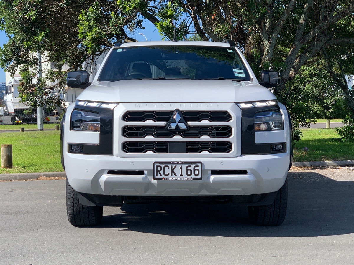 2025 Mitsubishi Triton VRX 4WD 2.4L Bi-Turbo Diesel 6 Speed Auto