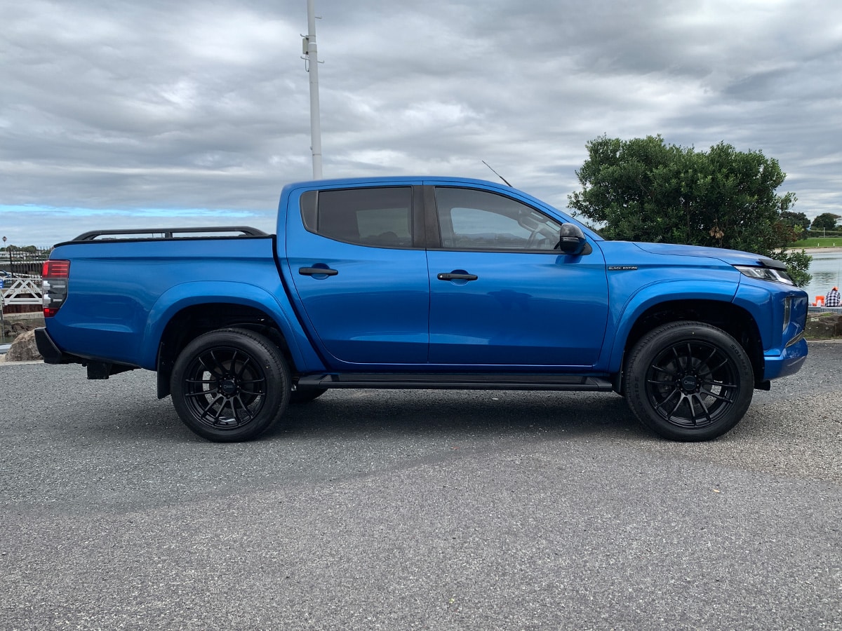 2021 Mitsubishi Triton GLSB 4WD 2.4L Diesel Turbo 6 Speed Auto