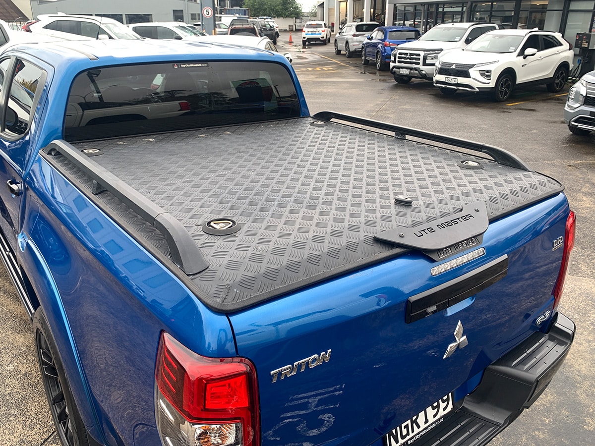 2021 Mitsubishi Triton GLSB 4WD 2.4L Diesel Turbo 6 Speed Auto
