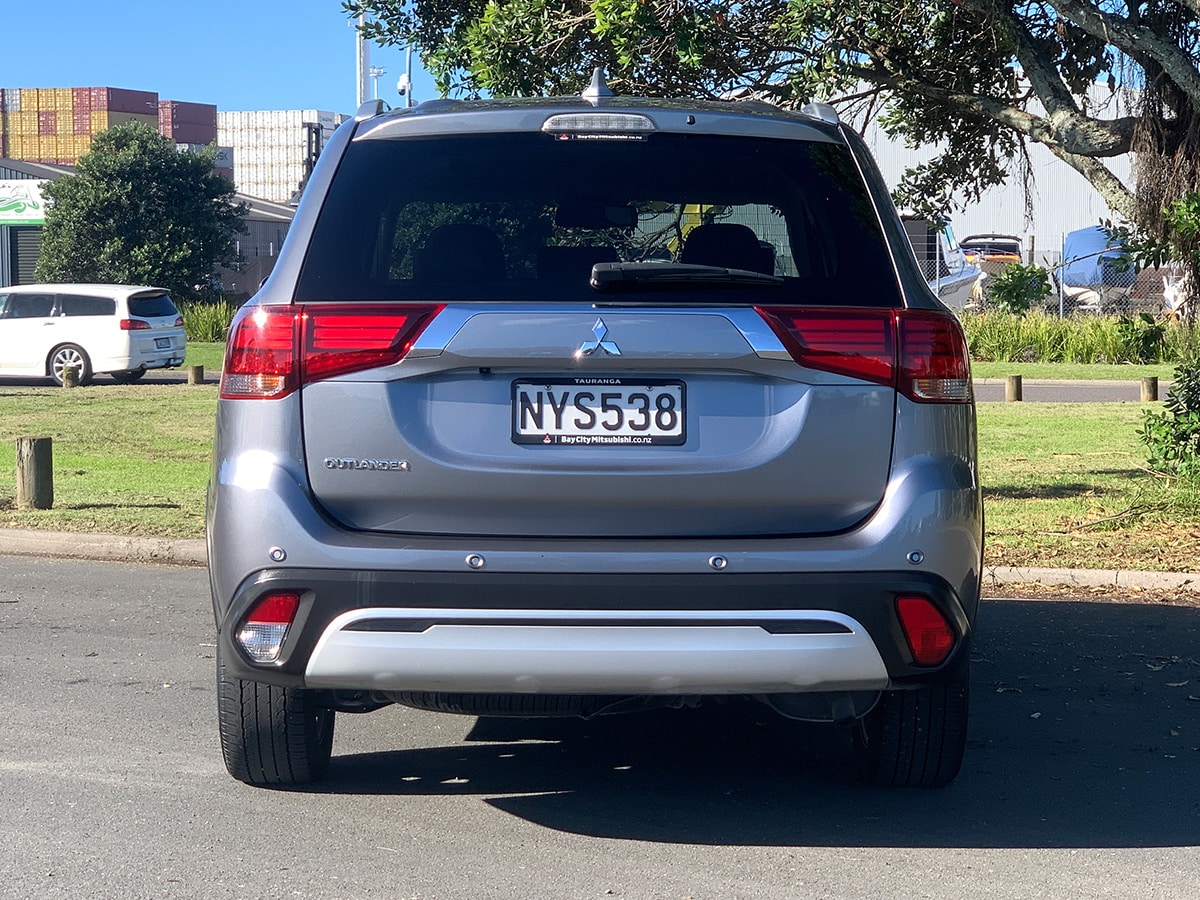 2022 Mitsubishi Outlander LS 2.4L Petrol 7 Seater Automatic