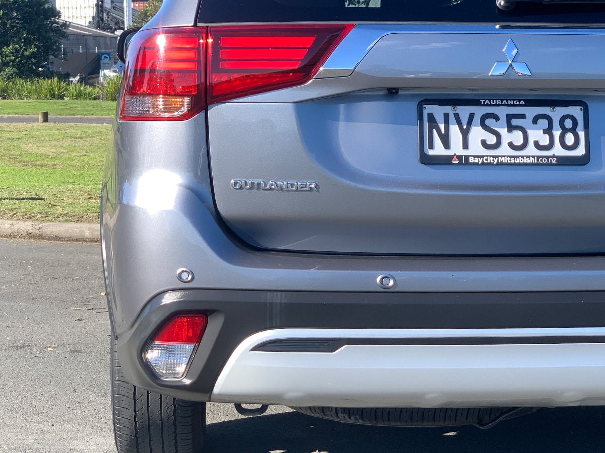 2022 Mitsubishi Outlander LS 2.4L Petrol 7 Seater Automatic
