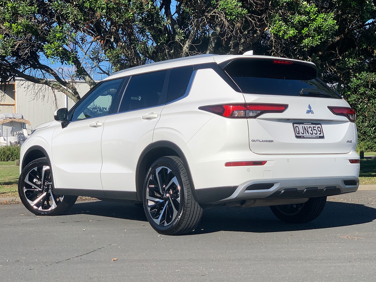 2024 Mitsubishi Outlander XLS 4WD 7 Seater 2.5L Petrol Auto