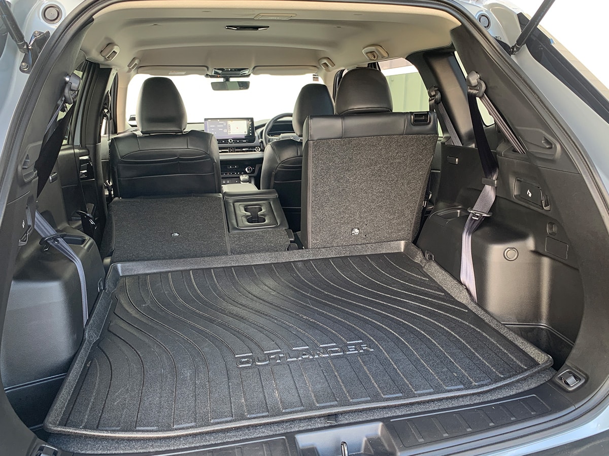2025 Mitsubishi Outlander XLS 2WD 7 Seater 2.5L Petrol – SAVE $3,464