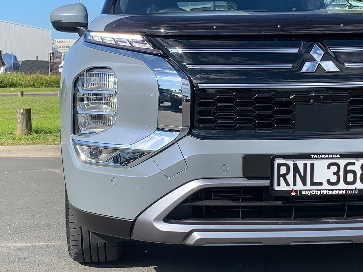 2025 Mitsubishi Outlander XLS 2WD 7 Seater 2.5L Petrol – SAVE $3,464