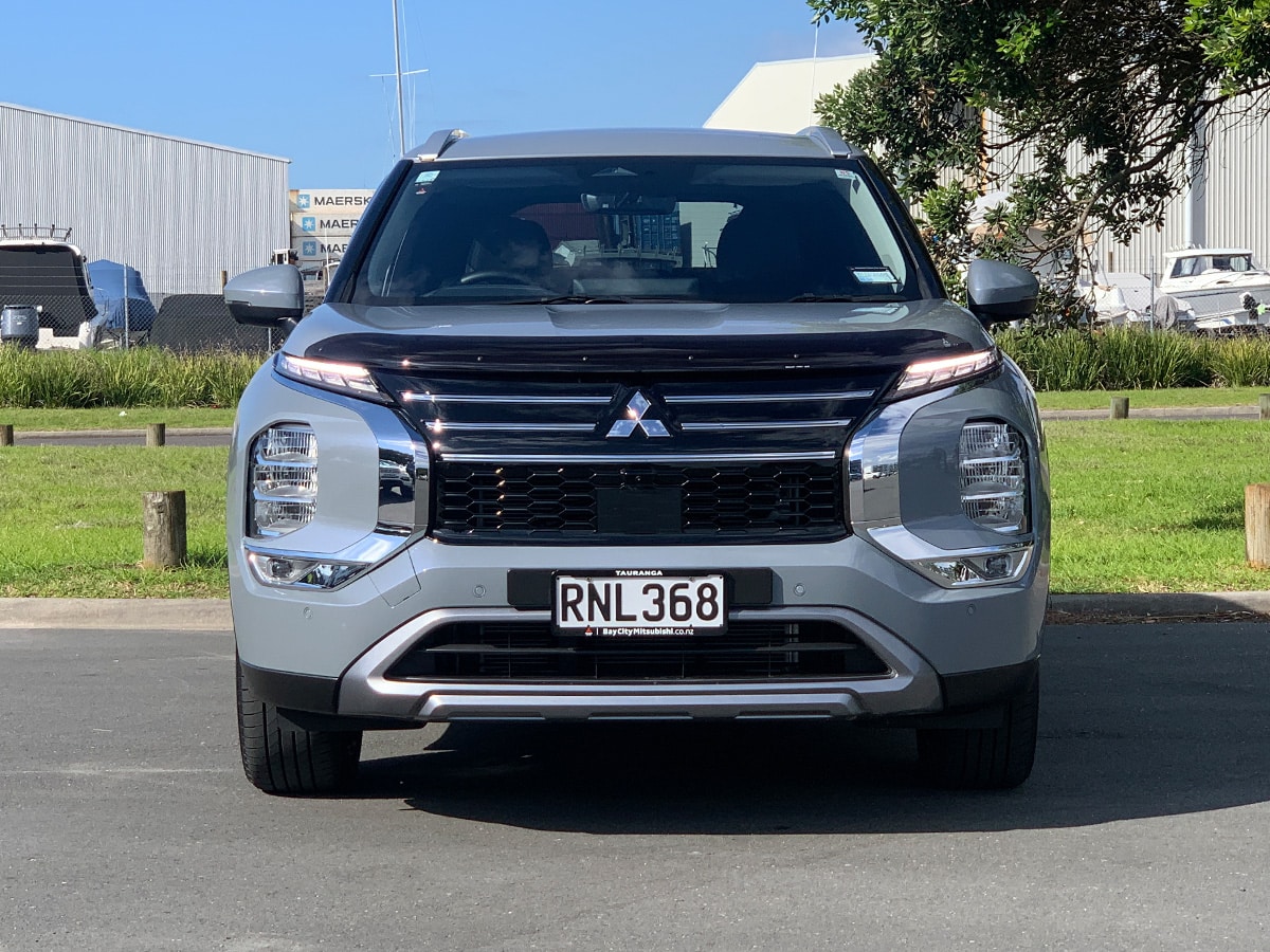 2025 Mitsubishi Outlander XLS 2WD 7 Seater 2.5L Petrol – SAVE $3,464