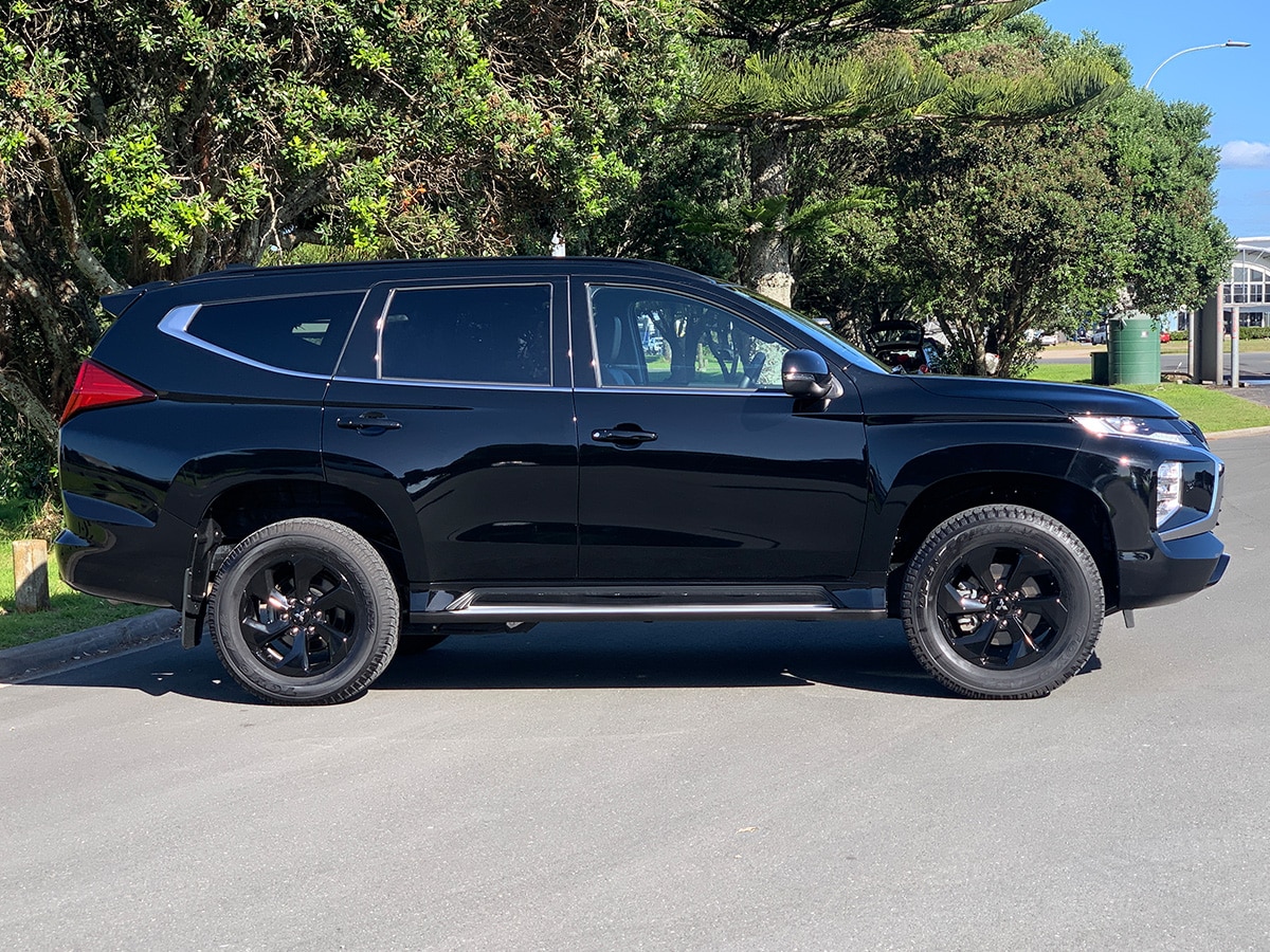2026 Mitsubishi Pajero Sport VRX Black Edition – SAVE $9603!