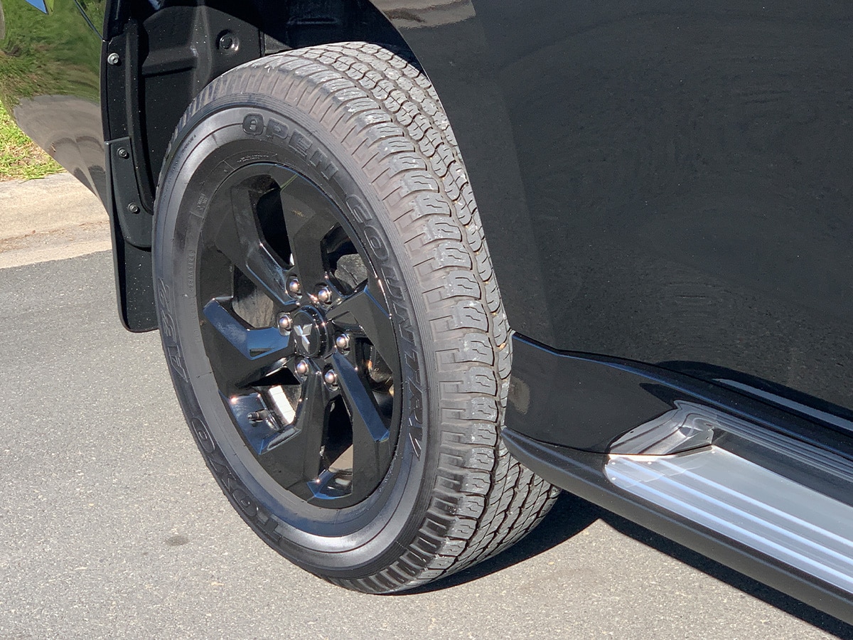 2026 Mitsubishi Pajero Sport VRX Black Edition – SAVE $9603!