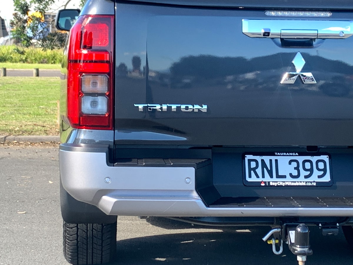 2026 Mitsubishi Triton GLXR 2WD 2.4L Bi-Turbo Diesel 6 Speed Auto – SAVE $4106