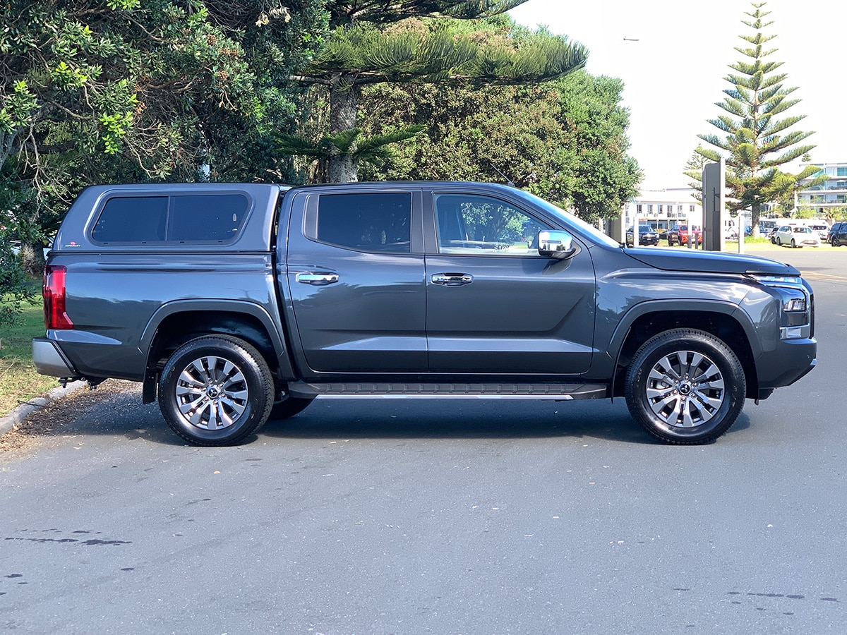 2026 Mitsubishi Triton GLXR 2WD 2.4L Bi-Turbo Diesel 6 Speed Auto – SAVE $4106