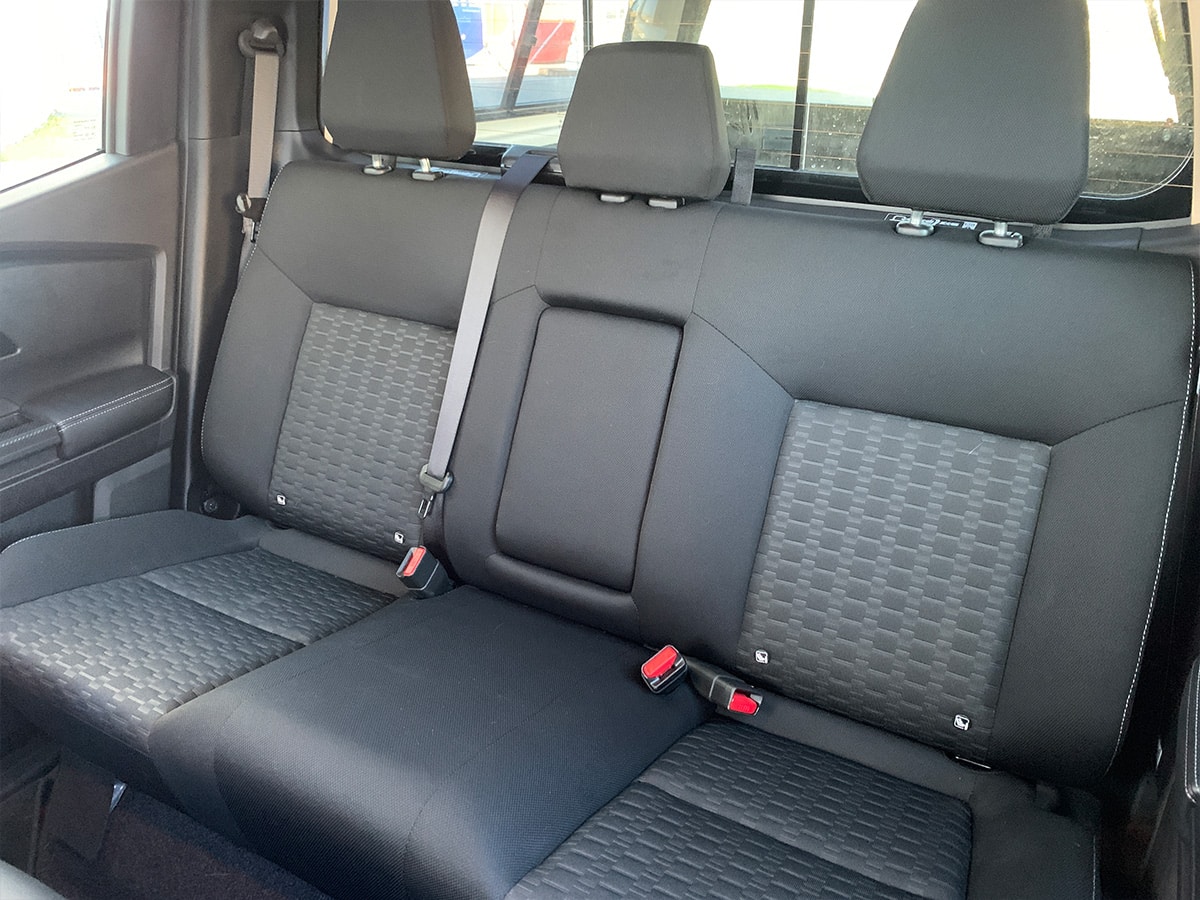 2026 Mitsubishi Triton GLXR 2WD 2.4L Bi-Turbo Diesel 6 Speed Auto – SAVE $4106