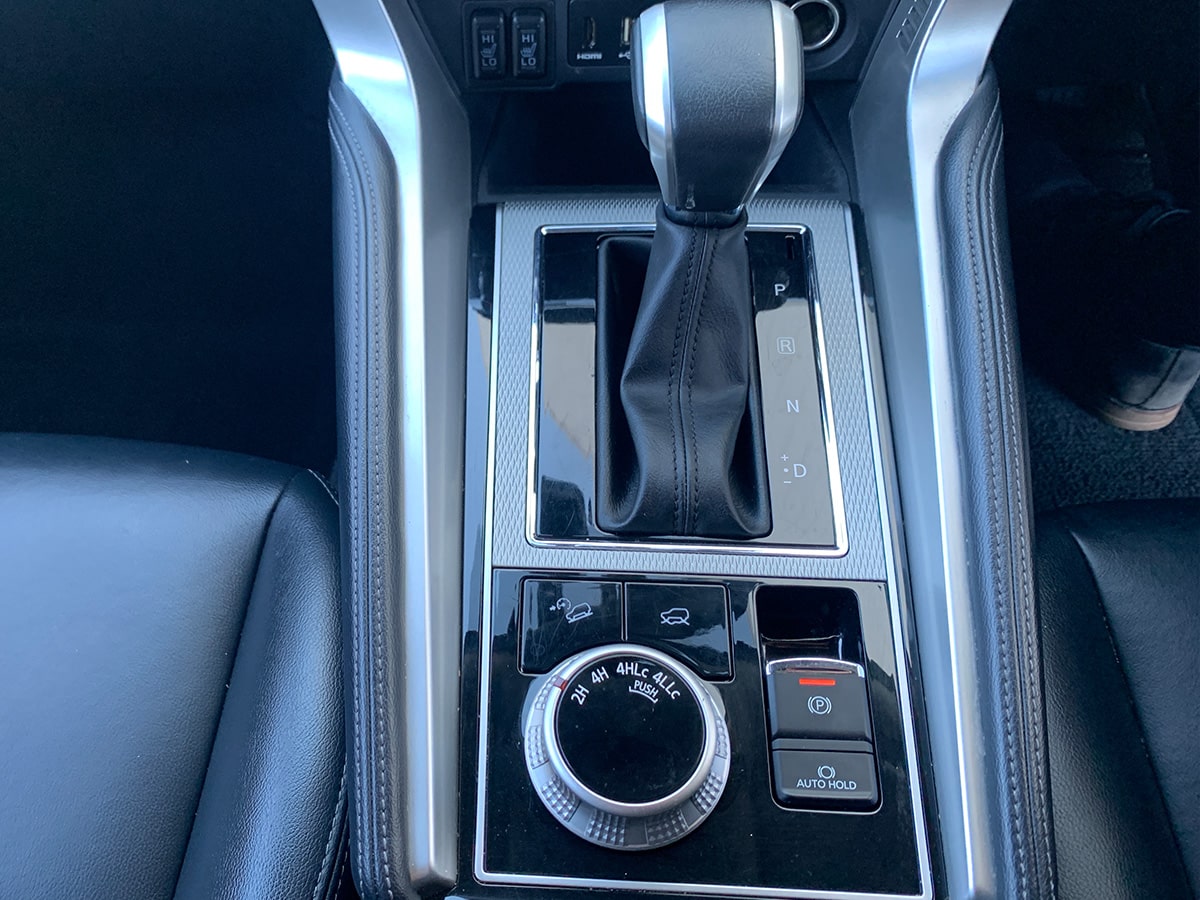 2024 Mitsubishi Pajero Sport VRX