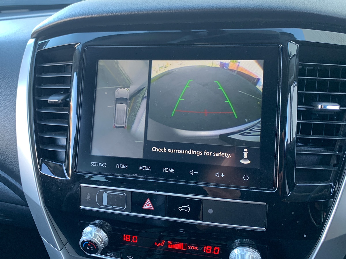 2024 Mitsubishi Pajero Sport VRX