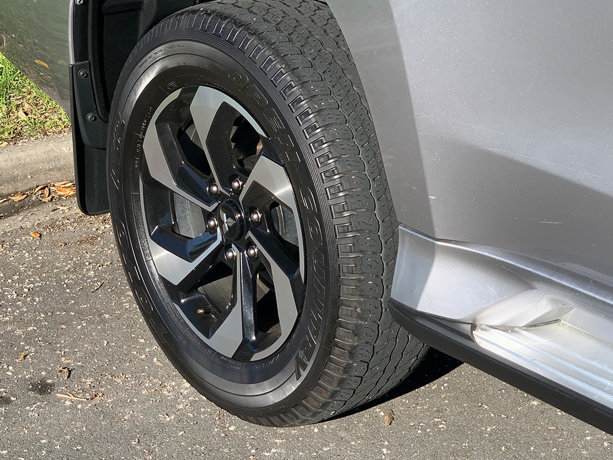 2024 Mitsubishi Pajero Sport VRX