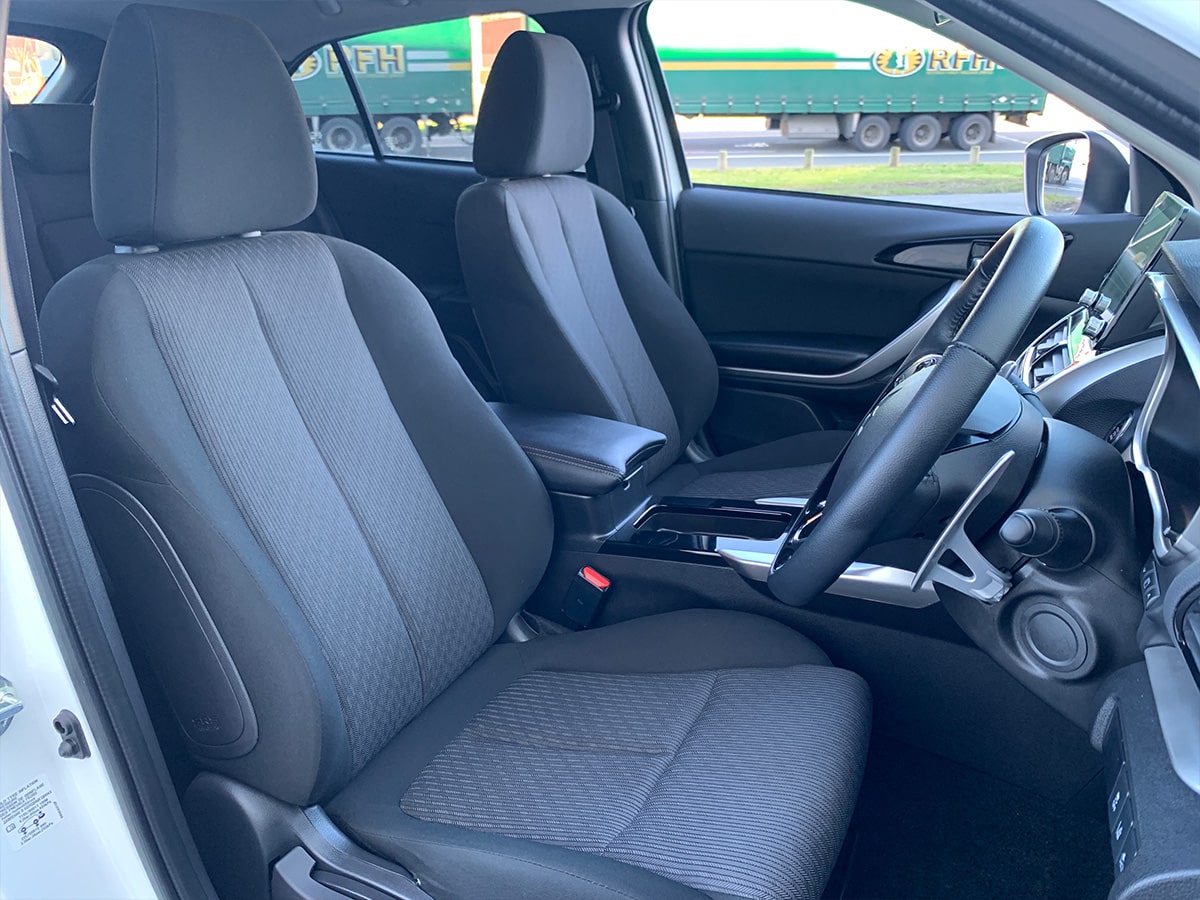 2025 Mitsubishi Eclipse Cross XLS 2WD – SAVE $5603