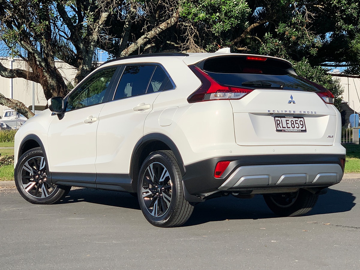 2025 Mitsubishi Eclipse Cross XLS 2WD – SAVE $5603