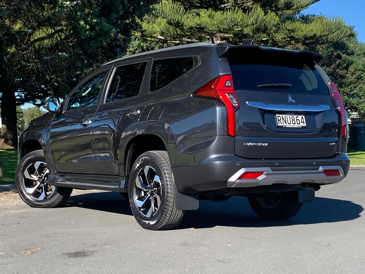 2026 Mitsubishi Pajero Sport VRX