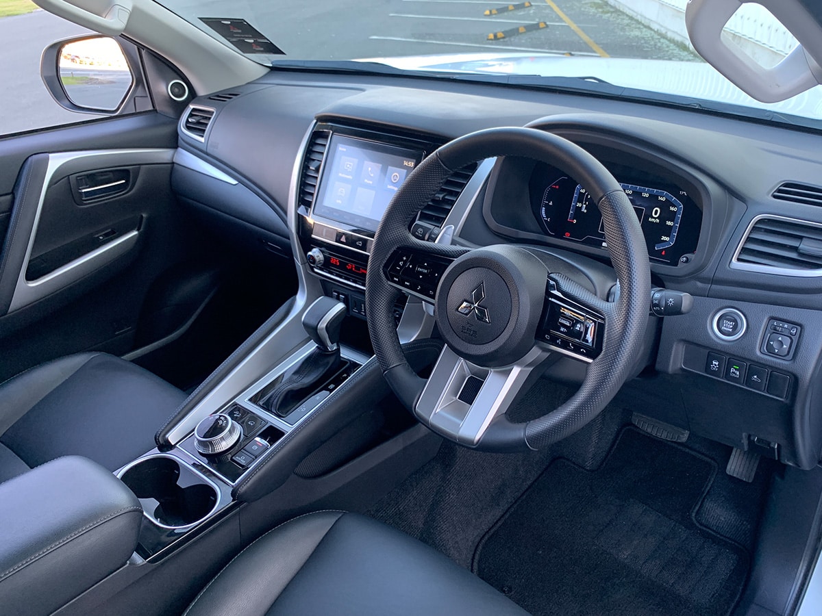 2026 Mitsubishi Pajero Sport VRX