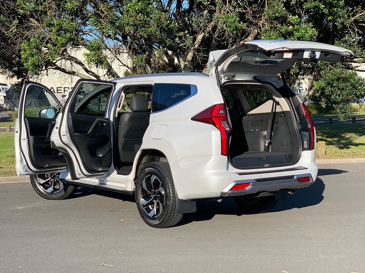 2026 Mitsubishi Pajero Sport VRX