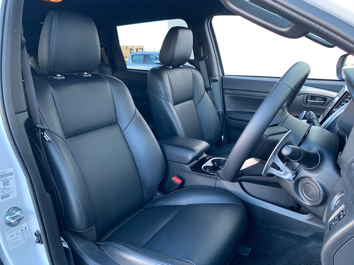 2026 Mitsubishi Pajero Sport VRX Black Edition