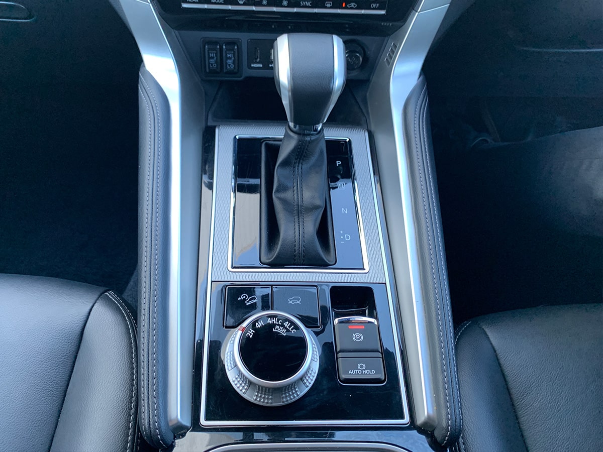 2026 Mitsubishi Pajero Sport VRX Black Edition