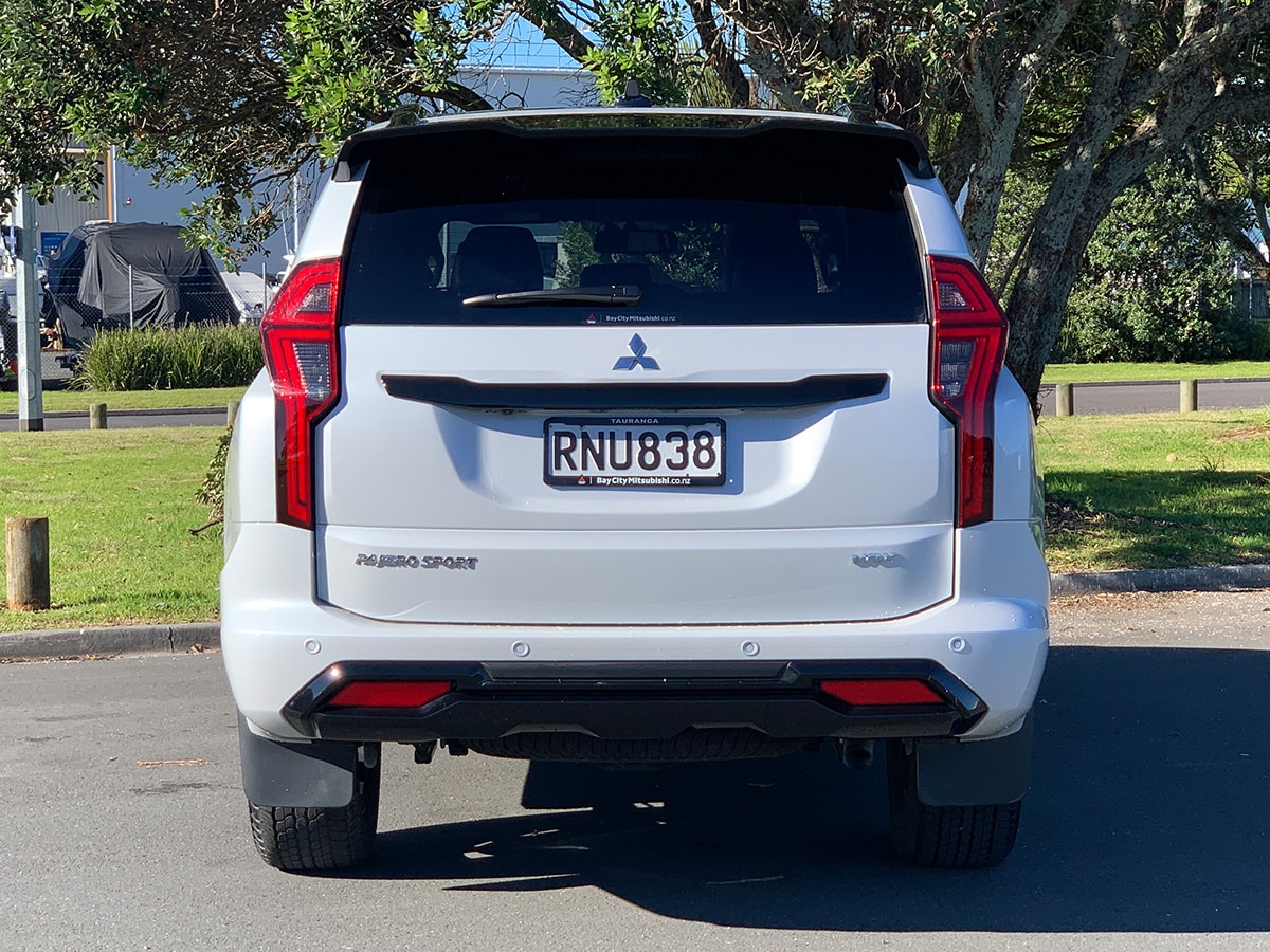 2026 Mitsubishi Pajero Sport VRX Black Edition
