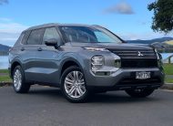 2022 Mitsubishi Outlander LS PHEV Hybrid 4WD