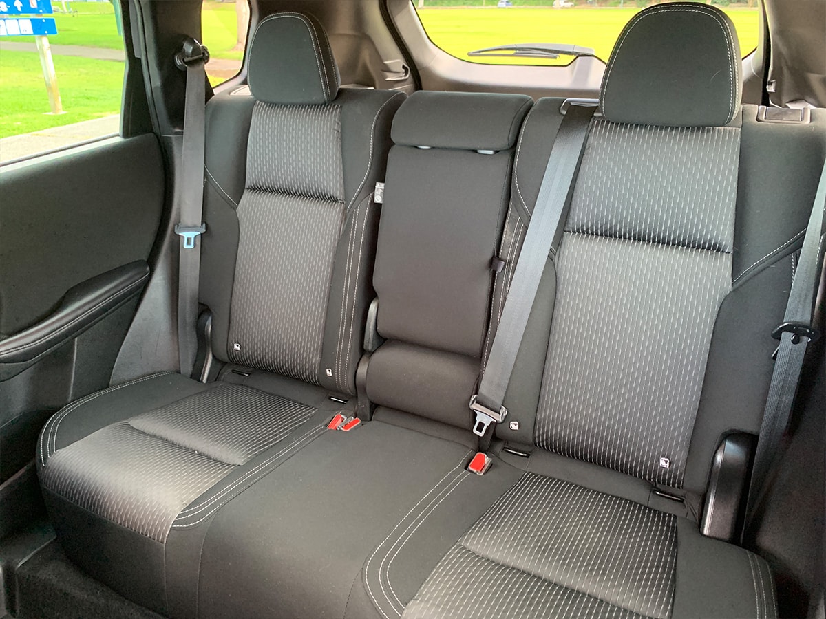 2022 Mitsubishi Outlander LS PHEV Hybrid 4WD