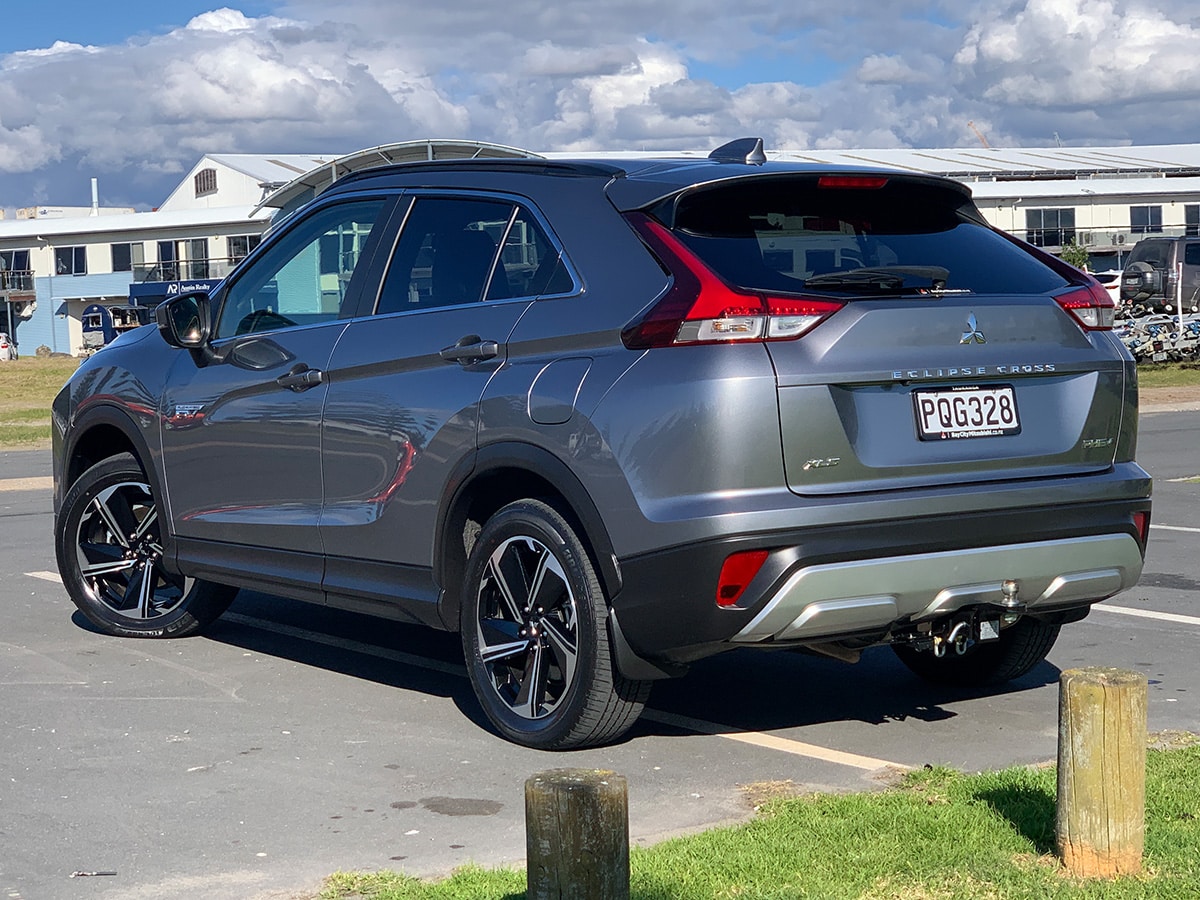 2023 Mitsubishi Eclipse Cross XLS PHEV HYBRID 4WD