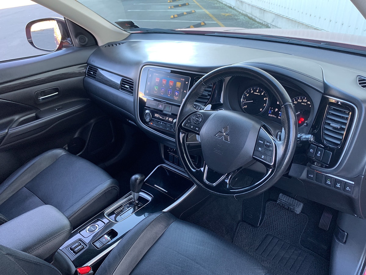 2017 Mitsubishi Outlander VRX 4WD 7 Seater 2.4L Petrol