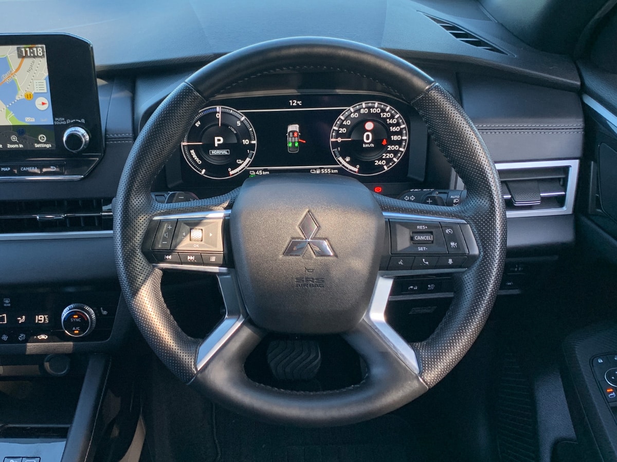 2023 Mitsubishi Outlander PHEV Sport 4WD Hybrid 7 Seater